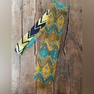 Vintage Gianni Versace Silk Versus Necktie: Gold, Green, Yellow, Black. Mint!